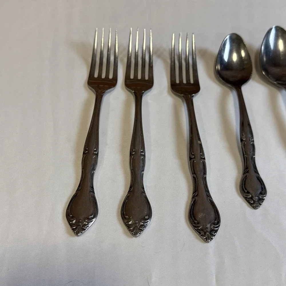 Hampton Court Stainless Japan Flatware Forks Spoon Lot of‎ 8